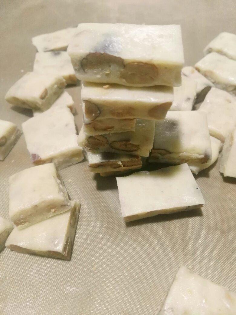 多味花生牛轧糖