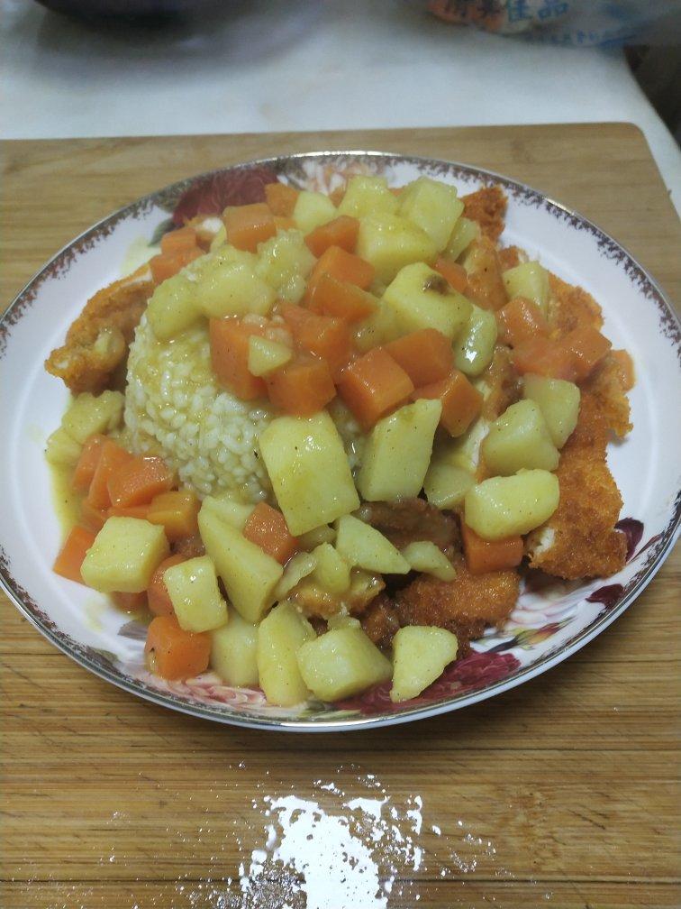 炸鸡排咖喱饭