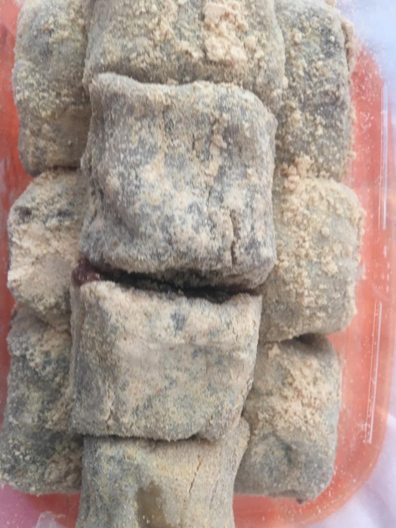 此配方做出的驴打滚无比软糯，放一天还是软的