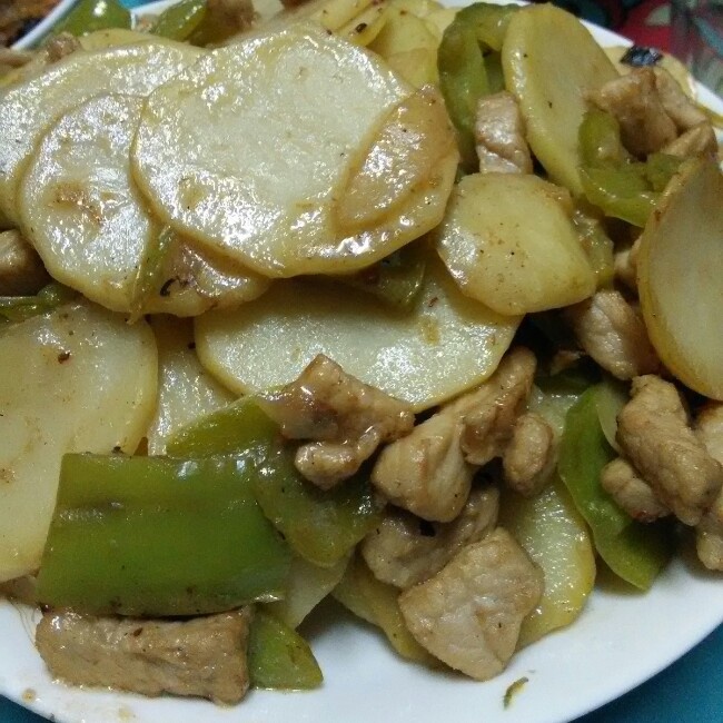 土豆青椒炒肉片