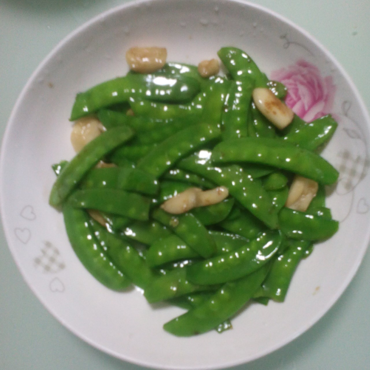 北纬51度做的清炒豌豆片老丁的私房菜