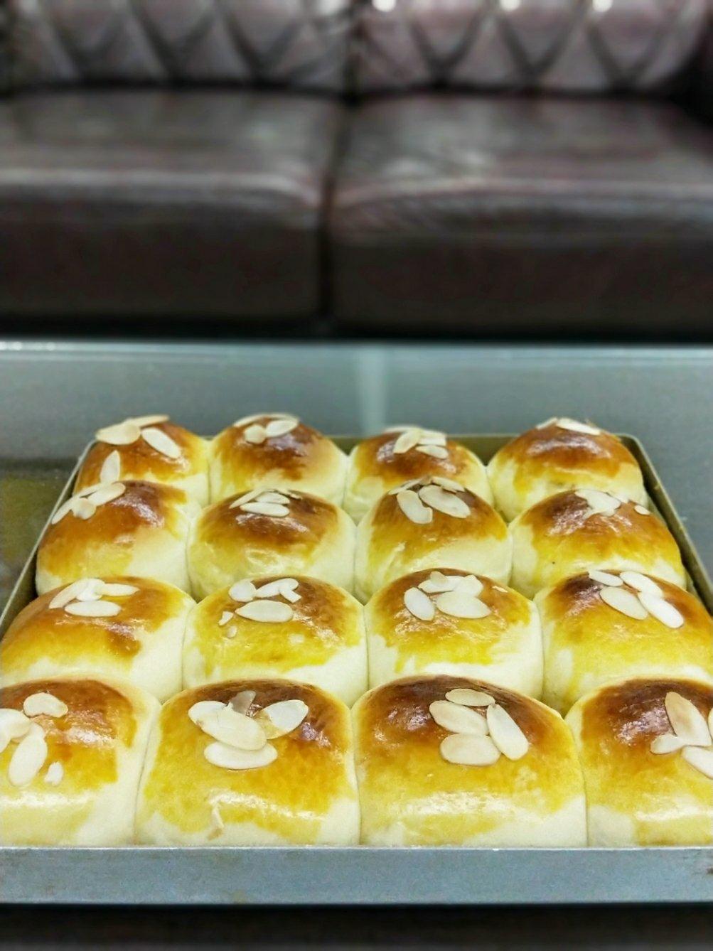 软到不知所措的牛奶卷