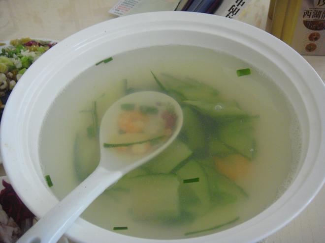 虾仁翡翠汤的做法