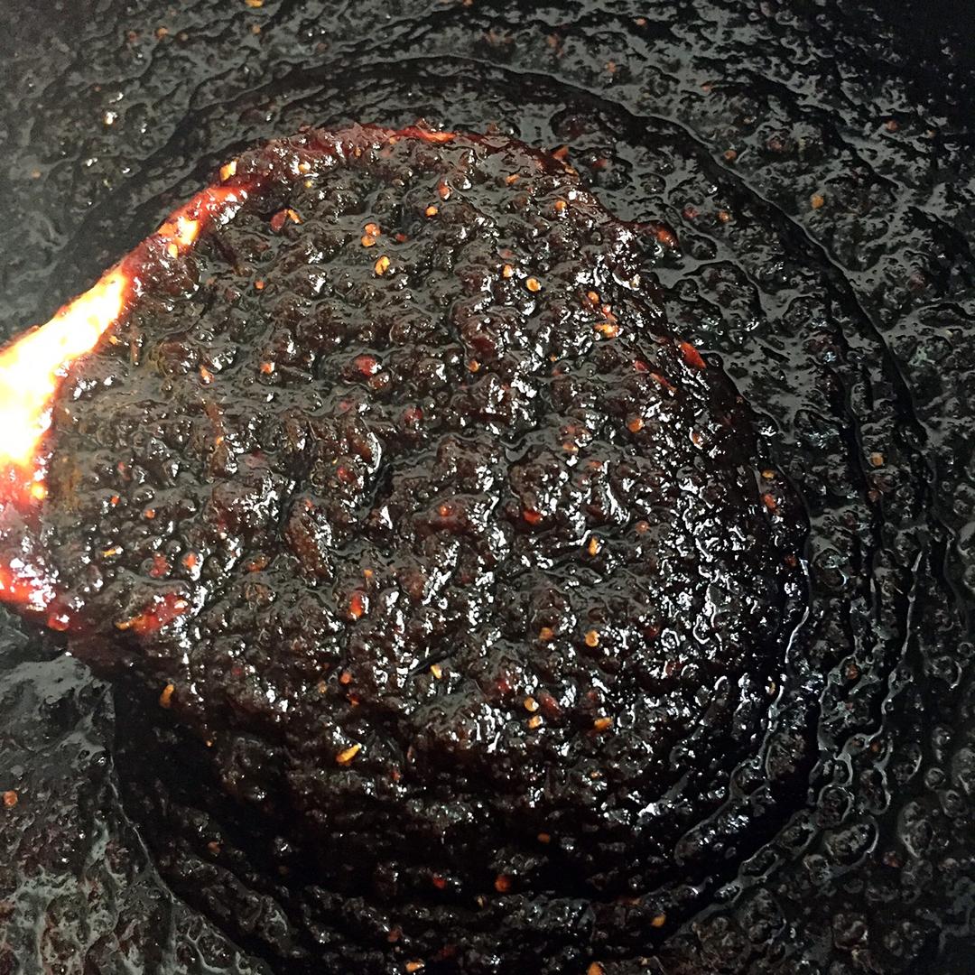 黑糖红枣枸杞姜母茶酱