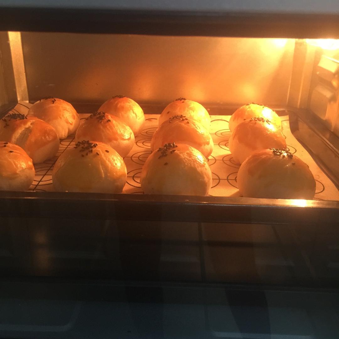 蛋黄酥