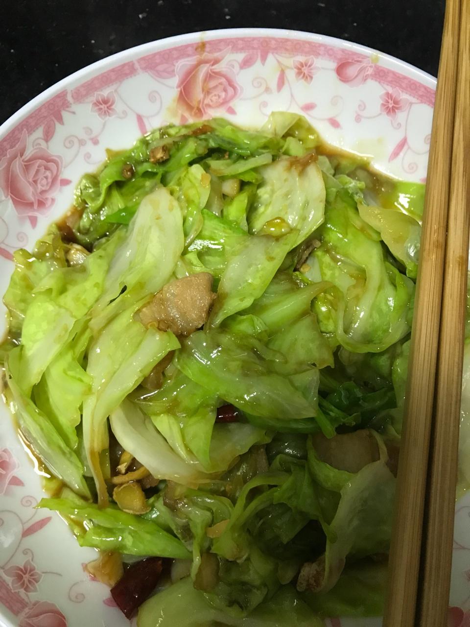 阿婆手撕包菜