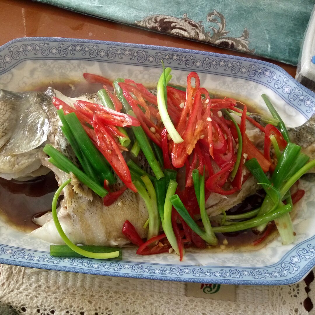 清蒸鲈鱼