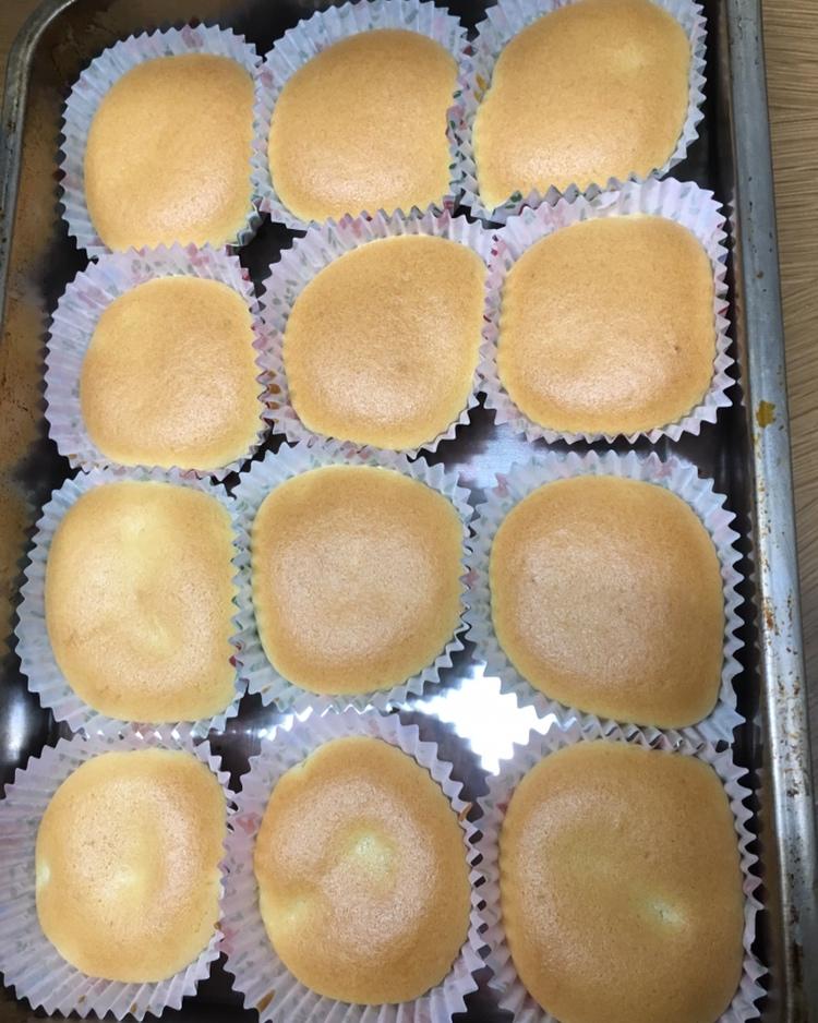 炼乳纸杯蛋糕