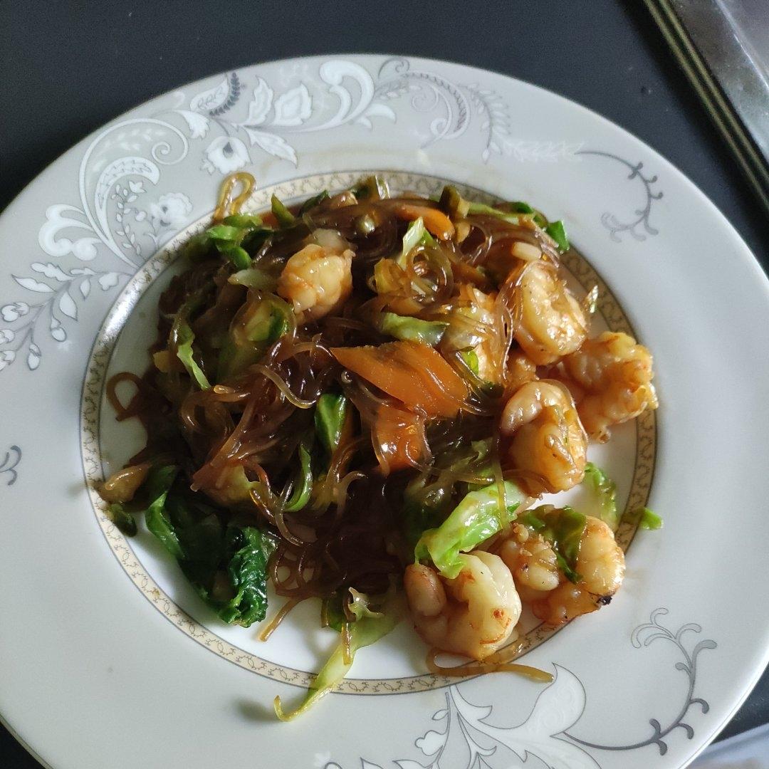 虾仁粉丝炒包菜