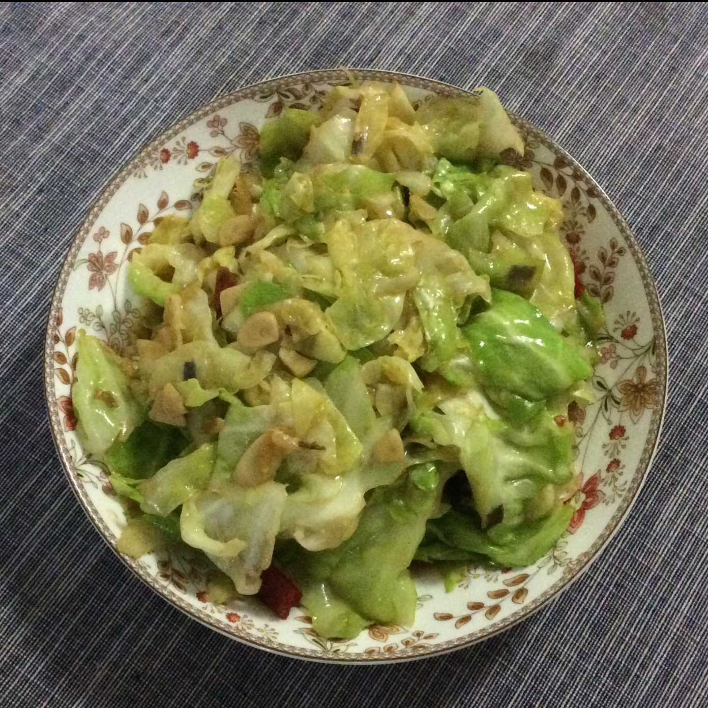 阿婆手撕包菜