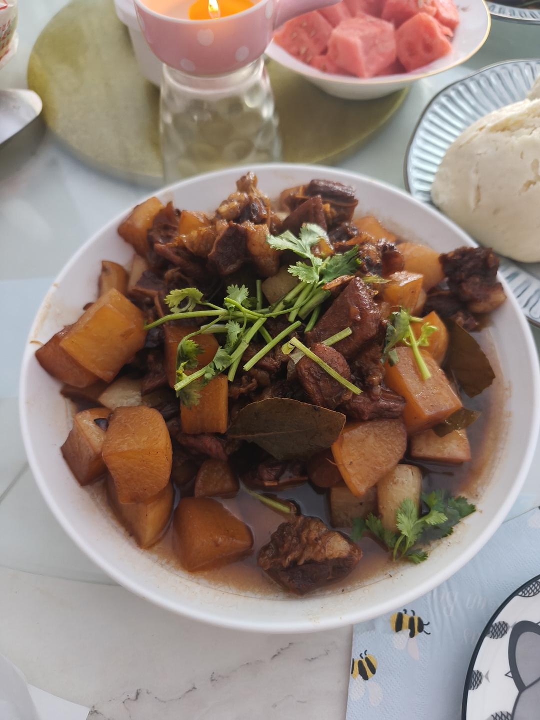 红烧牛肉炖萝卜