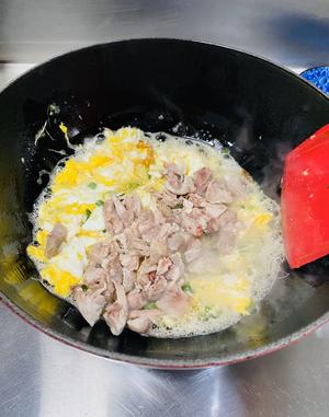 拆骨肉炒荷包蛋的做法 步骤9