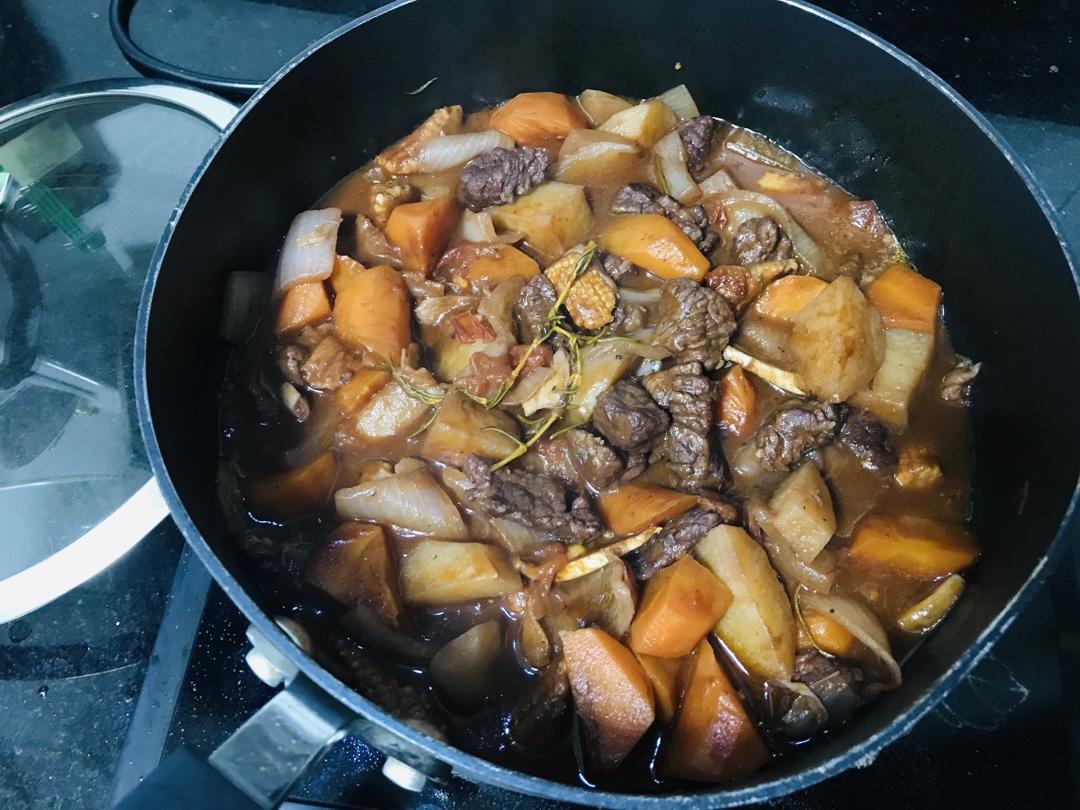 家庭版之高大上的红酒烩牛肉