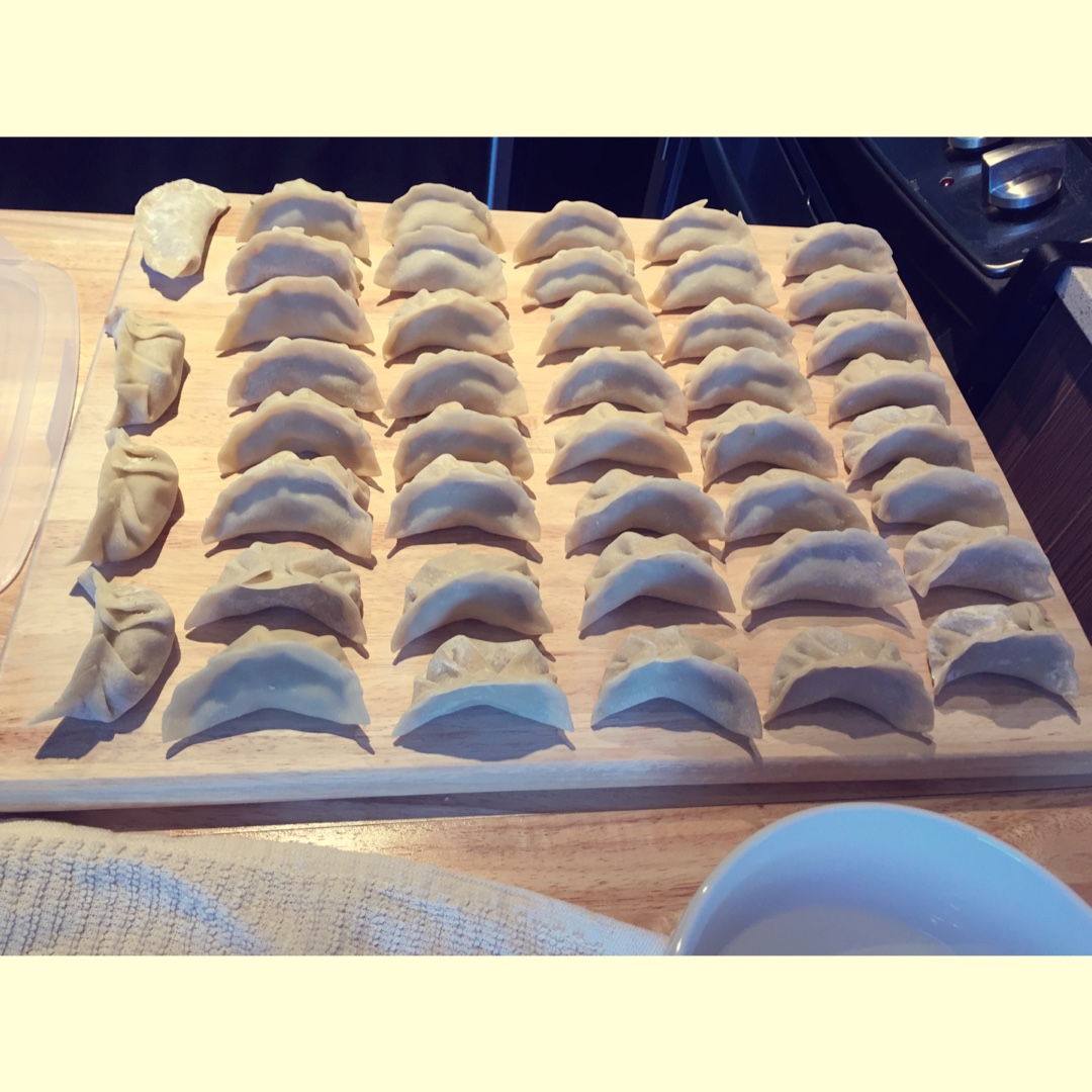 芹菜胡萝卜猪肉水饺