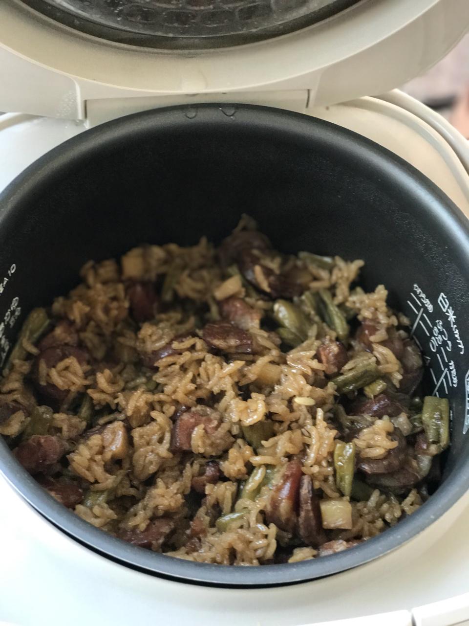 电饭锅版香菇腊肠饭