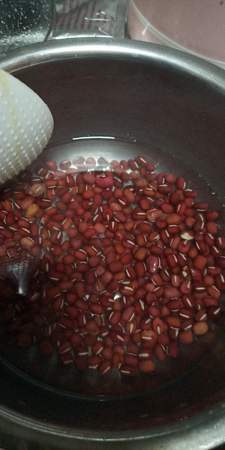 香喷喷的红豆饭的做法 步骤1