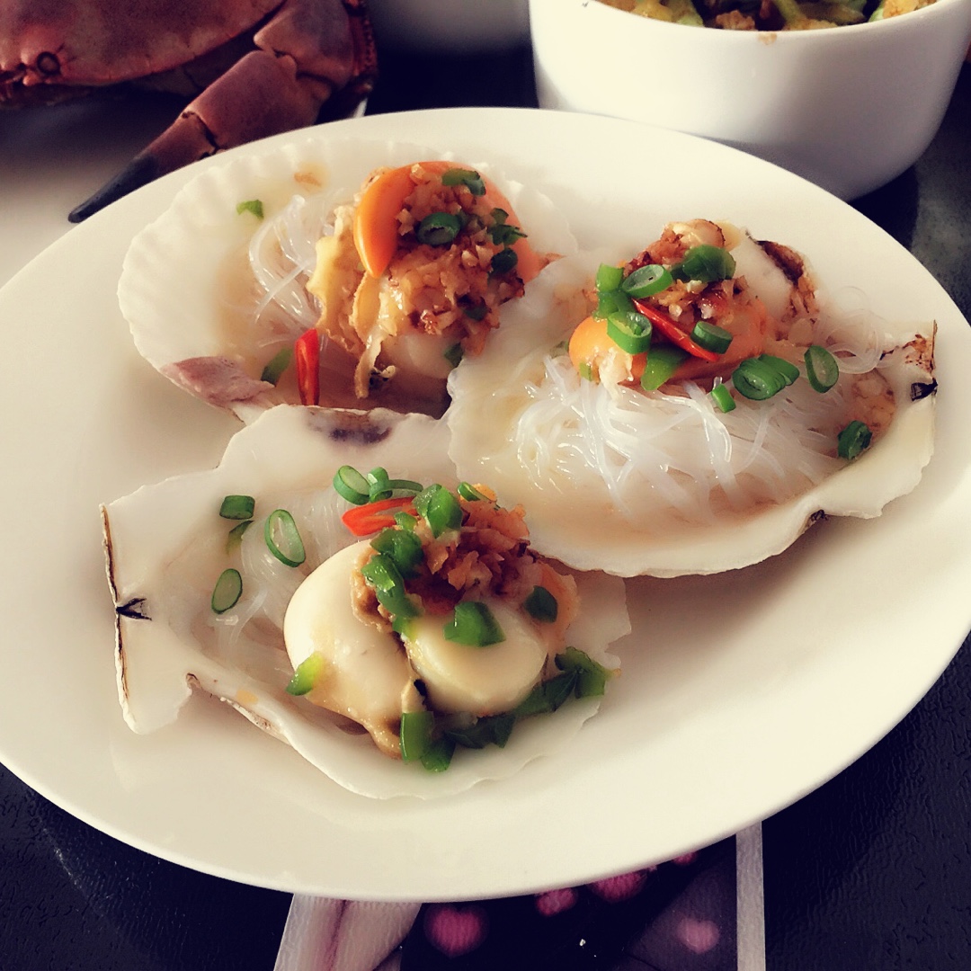 蒜蓉粉丝蒸扇贝