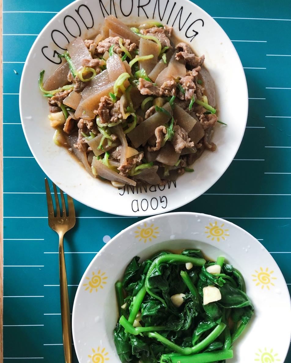 杂菇凉拌鸡胸肉丝减肥瘦身餐