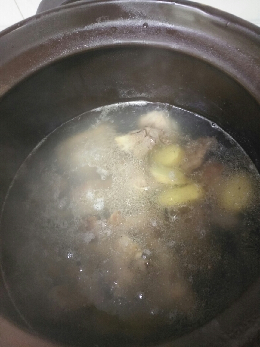 海带玉米莲藕排骨汤的做法 步骤9