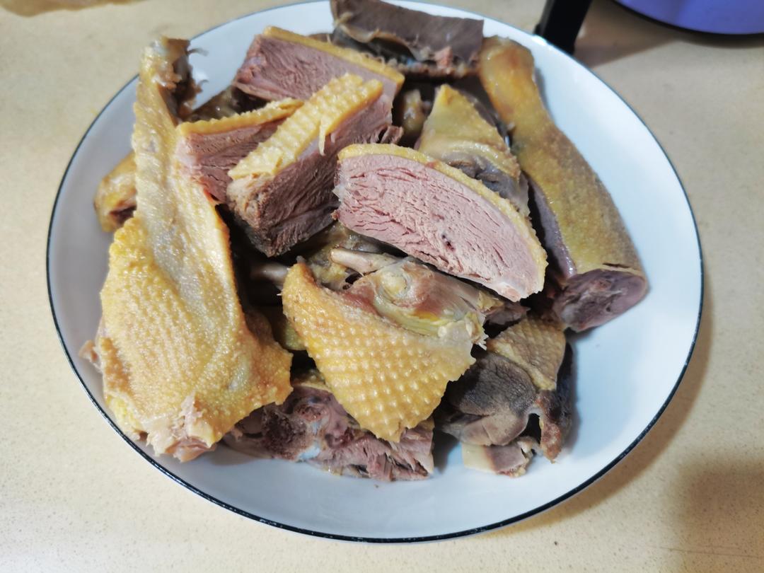 首次成功的盐水鸭腿