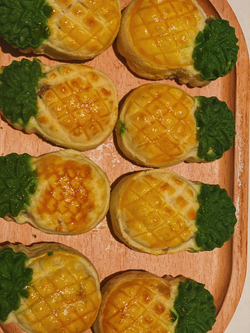 可可爱爱凤梨酥