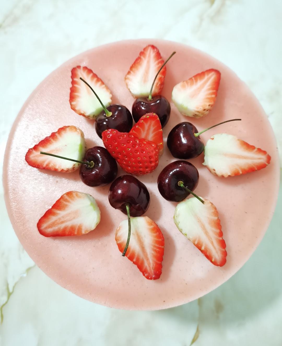 草莓酸奶慕斯蛋糕 Erdbeer-Joghurt-Torte