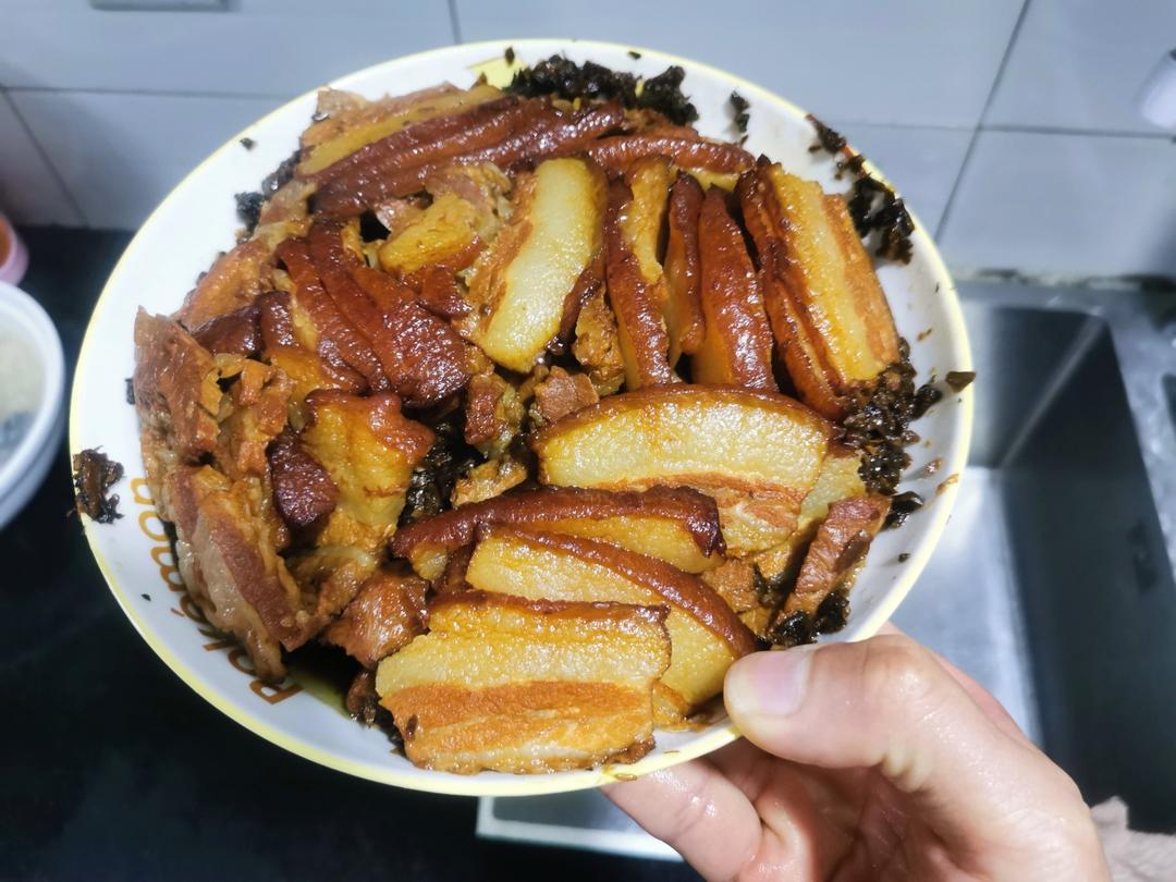 厨师长教你：“咸烧白”的正宗做法，一看就有食欲