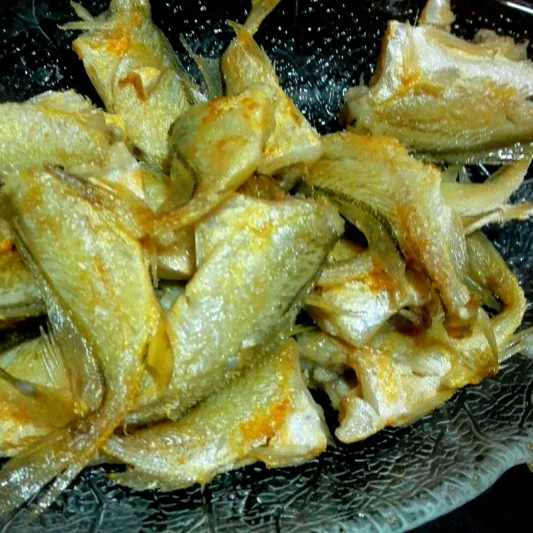 香煎小黄鱼