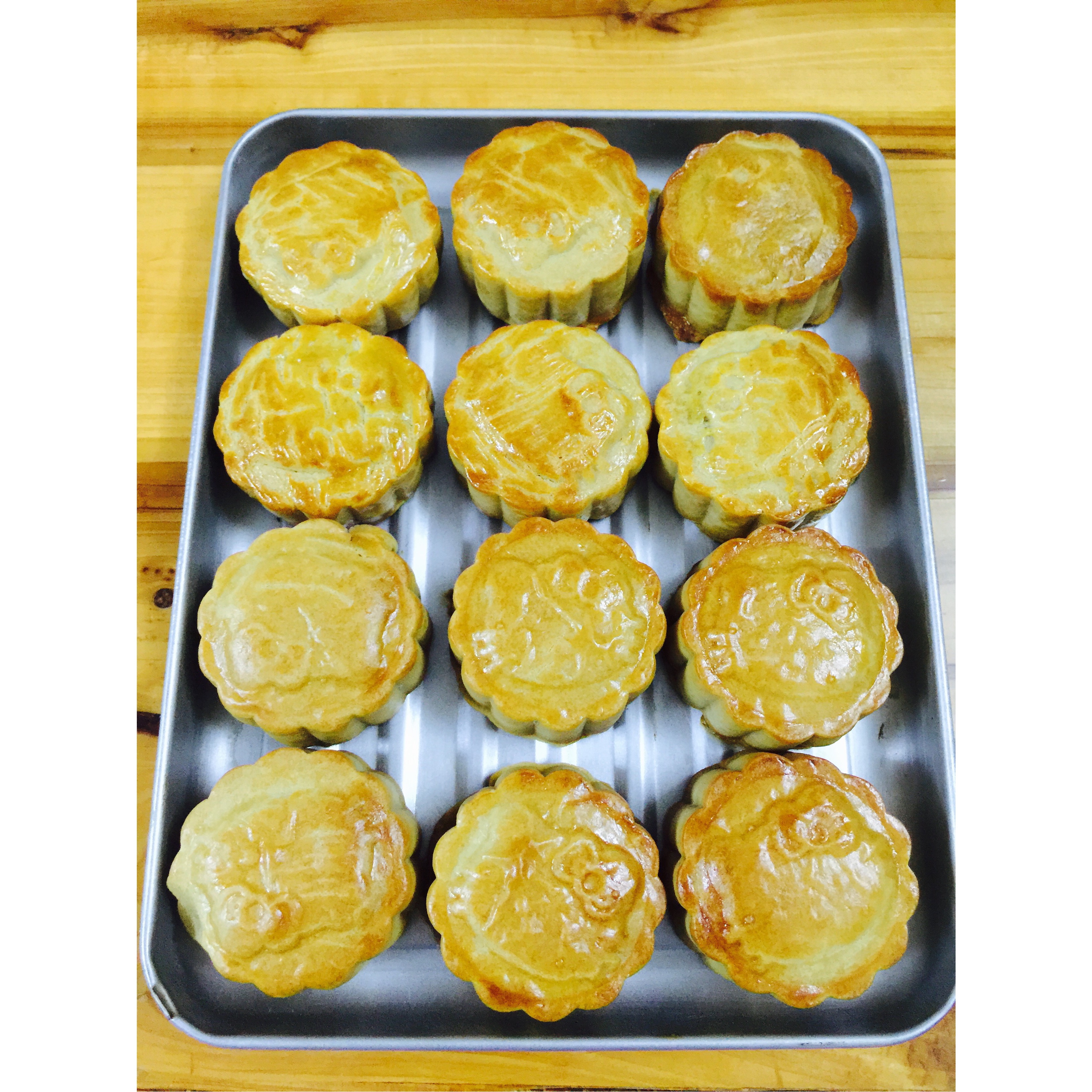 广式月饼——蛋黄莲蓉月饼