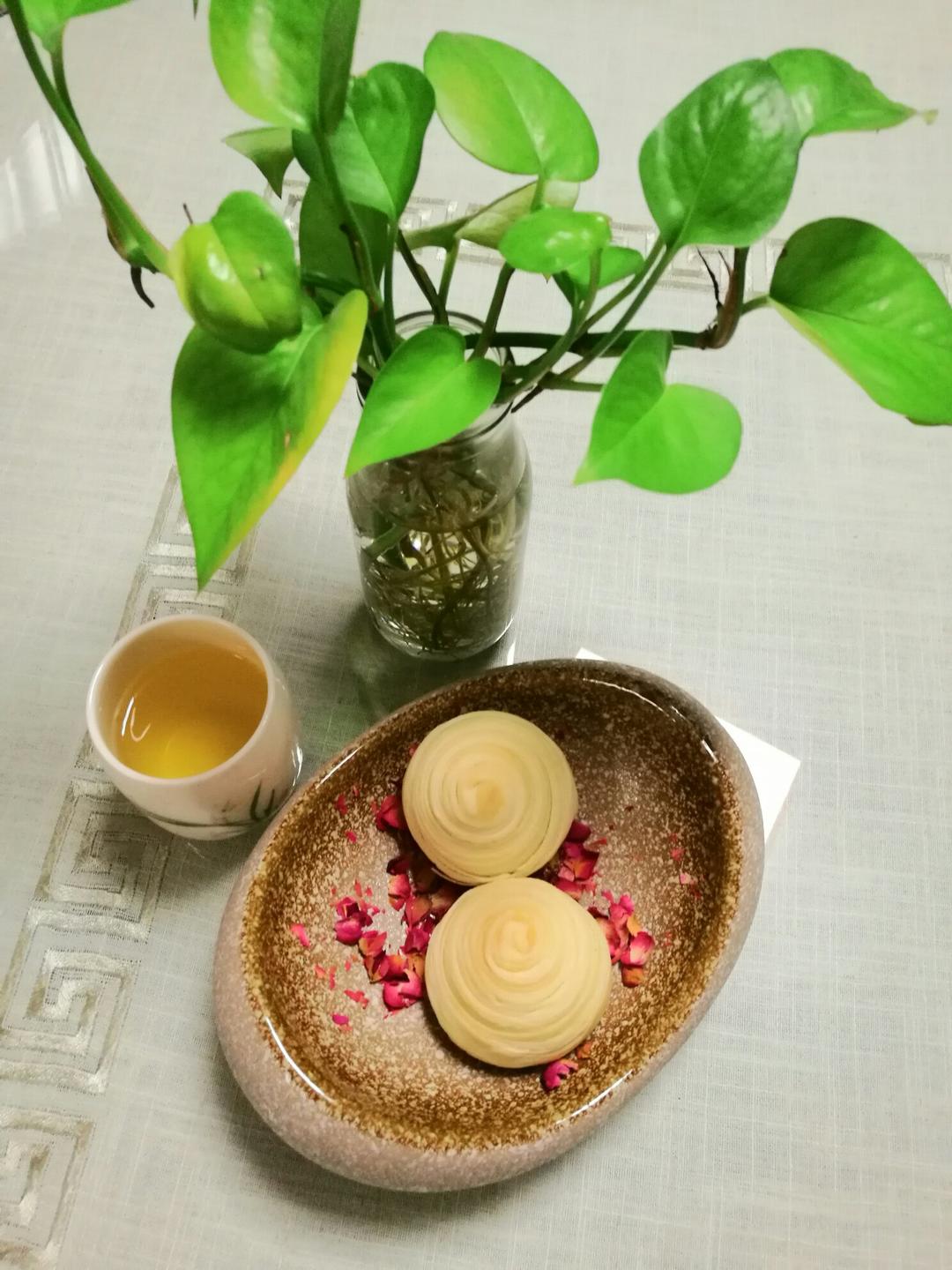 泳式鲜肉榨菜月饼