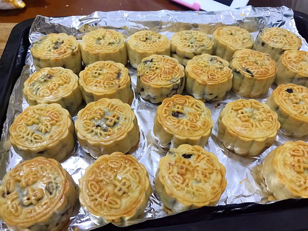 广式月饼——蛋黄莲蓉月饼