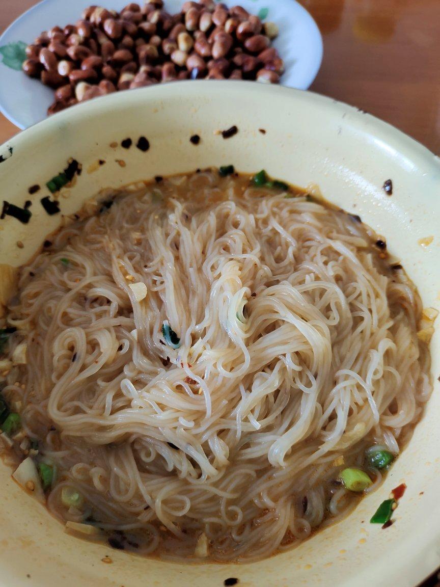 超快手酸辣粉丝