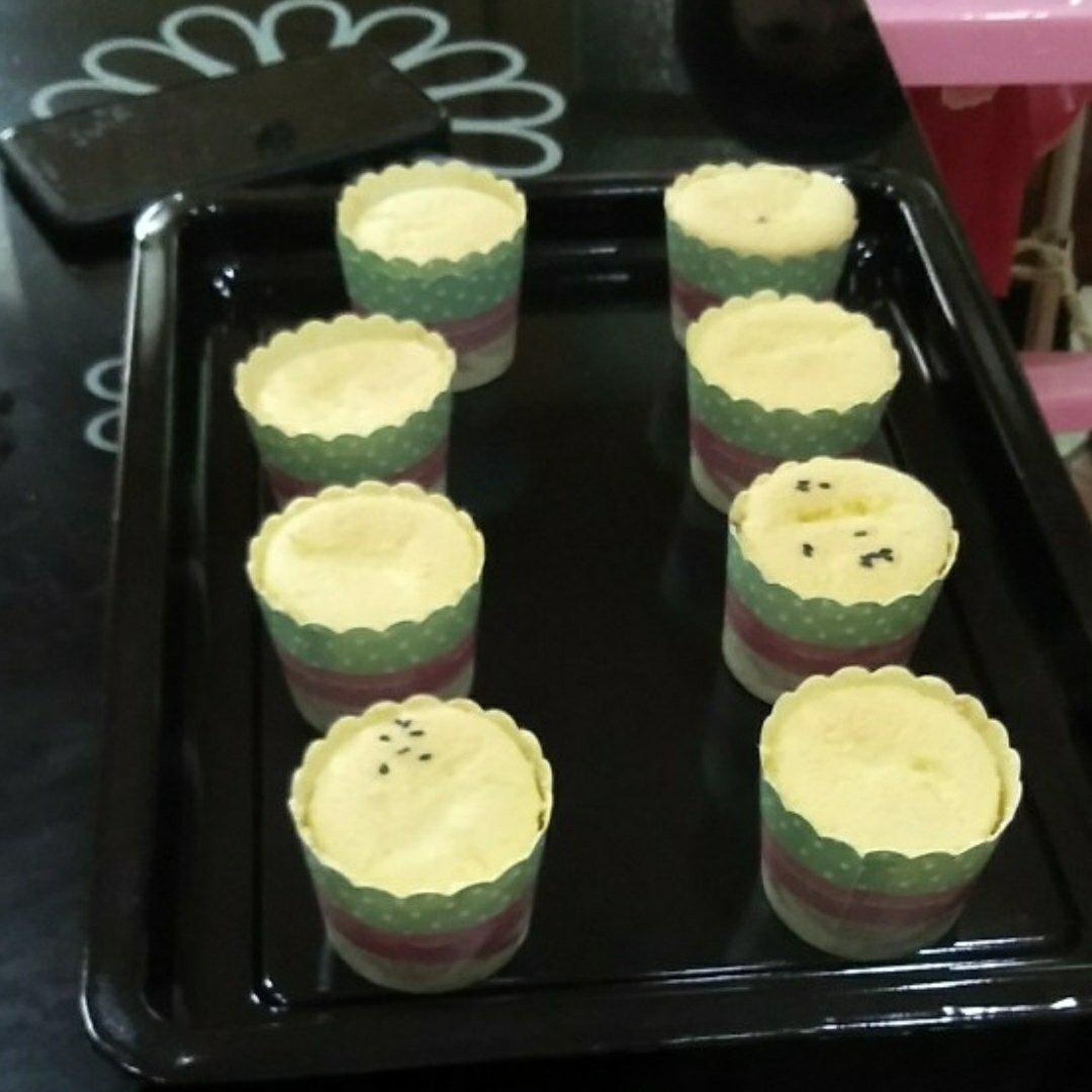 烘培新手的海绵纸杯蛋糕🍰超好吃😋😋😋