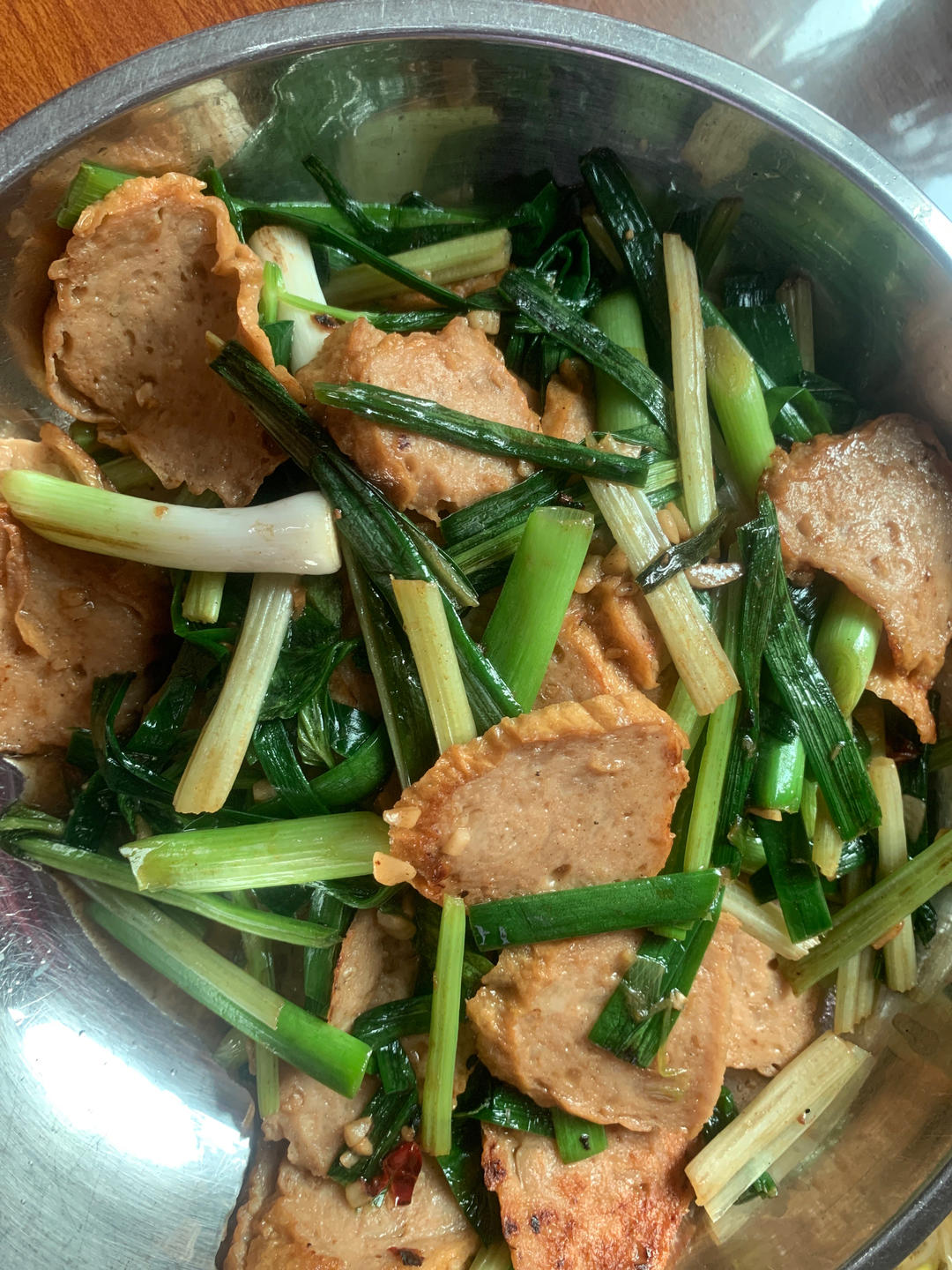 在家吃潮汕特色美味～蒜苗炒猪肉卷章