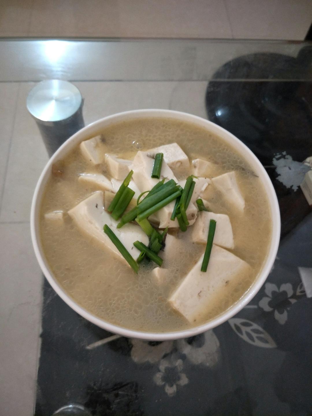 鲫鱼豆腐汤