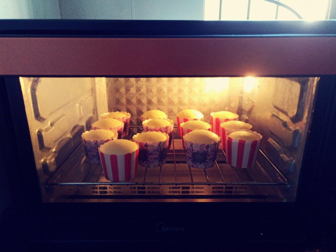 软糯杯子蛋糕不塌