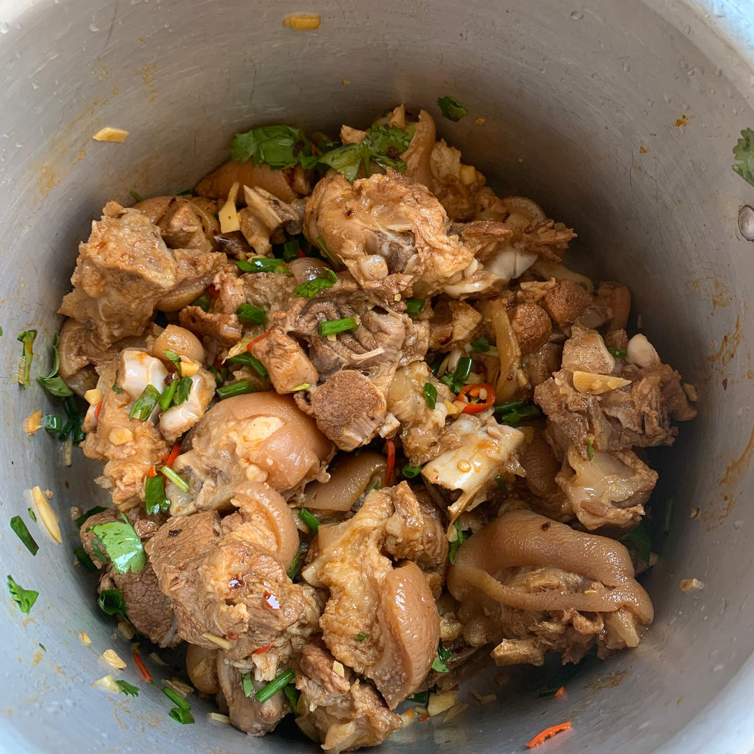 超级爽口开胃的凉拌猪蹄