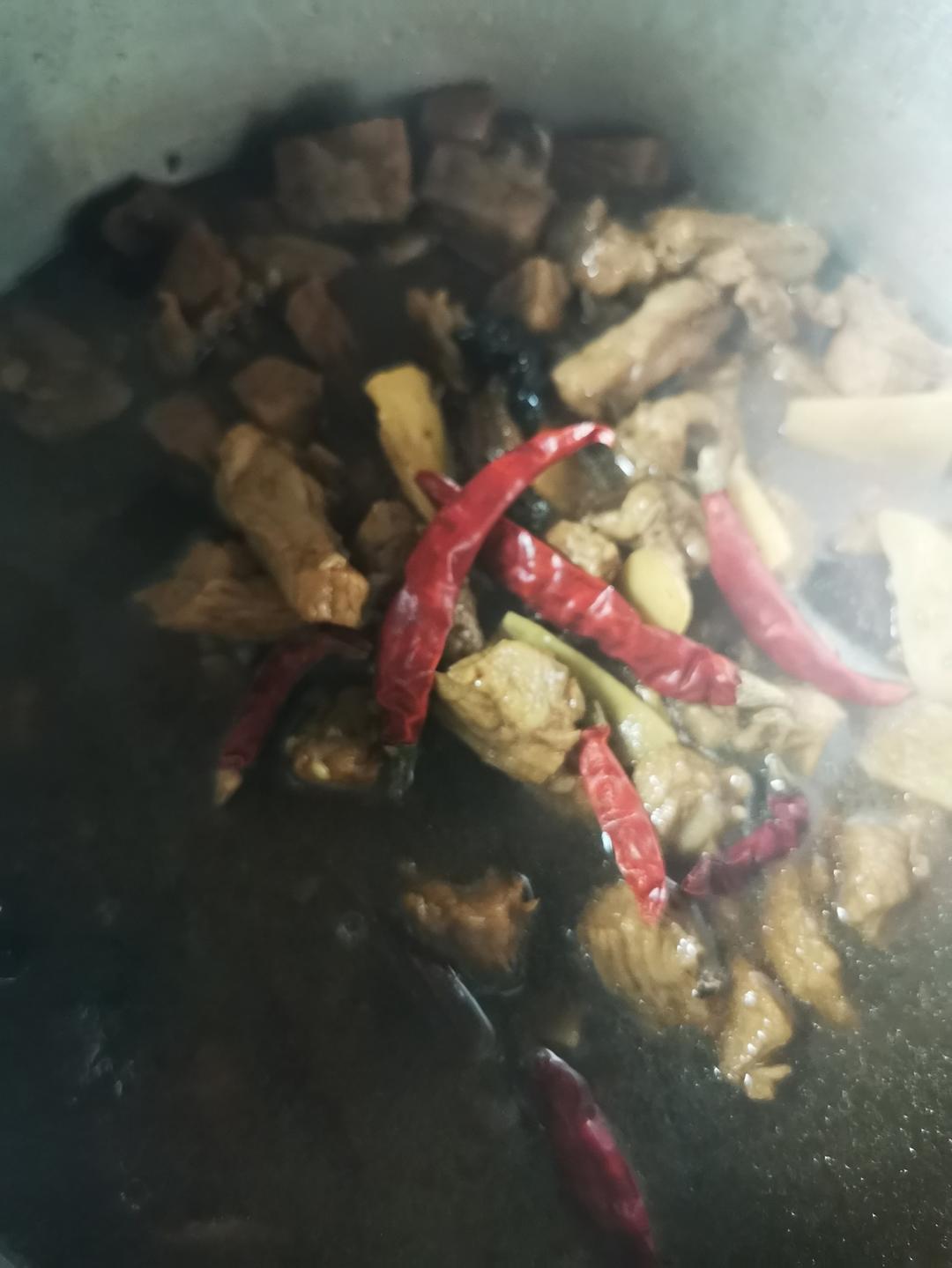 红烧牛肉土豆 （独家秘制）