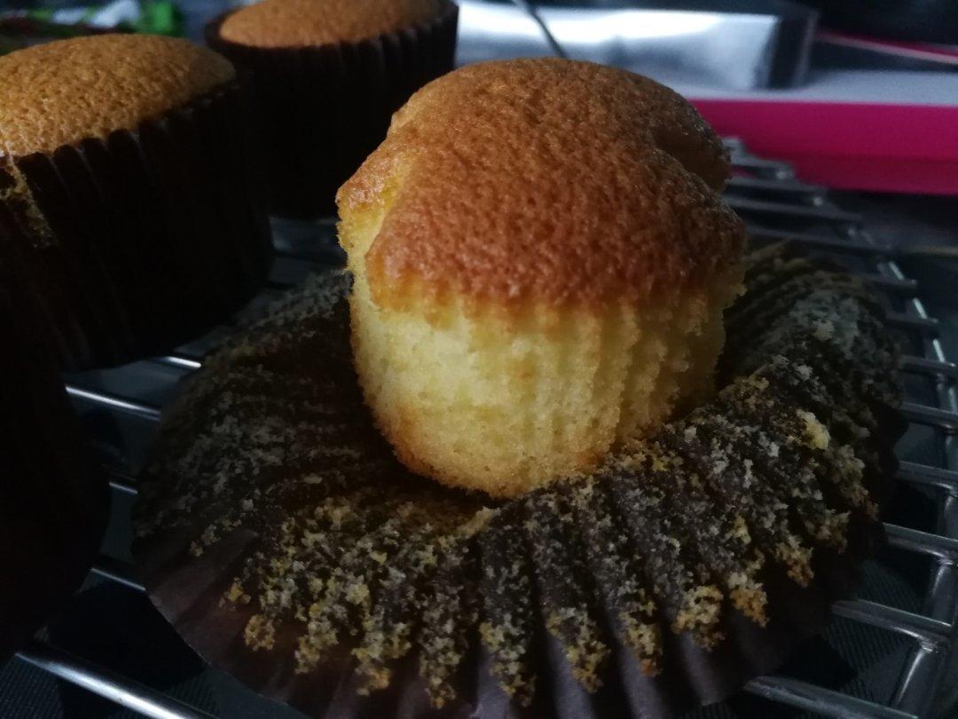 小嶋老师的海绵蛋糕