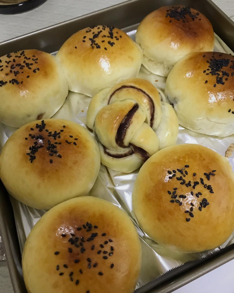 汤种椰蓉酥粒面包