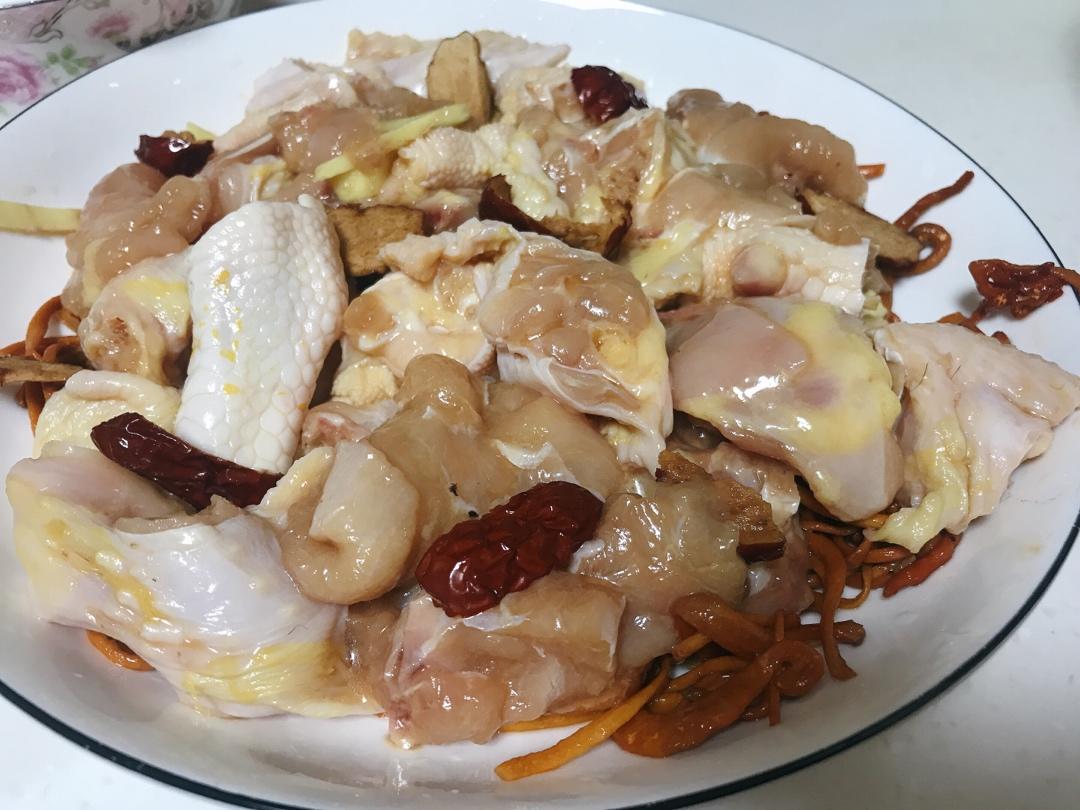 虫草花蒸鸡