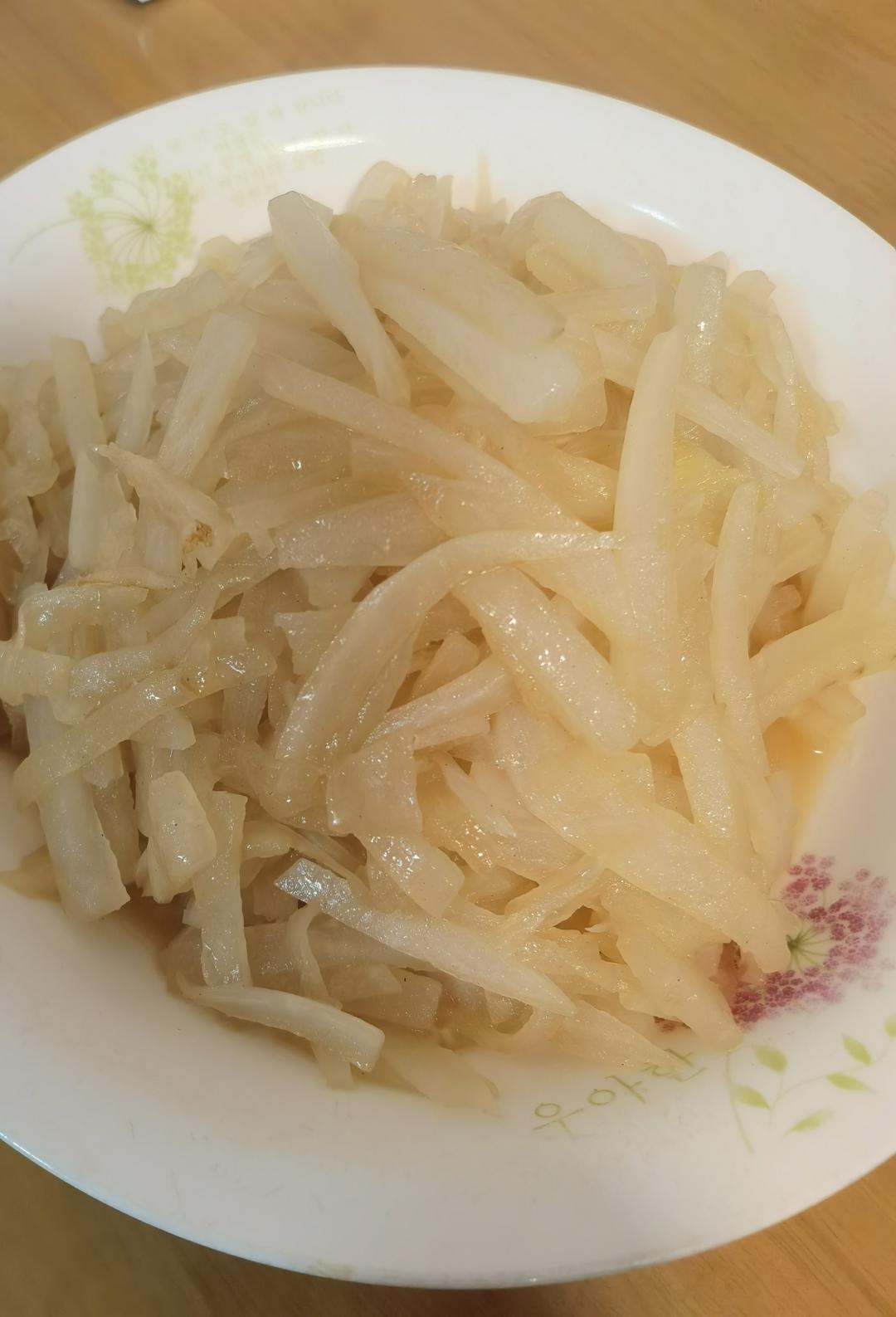 清炒白萝卜丝