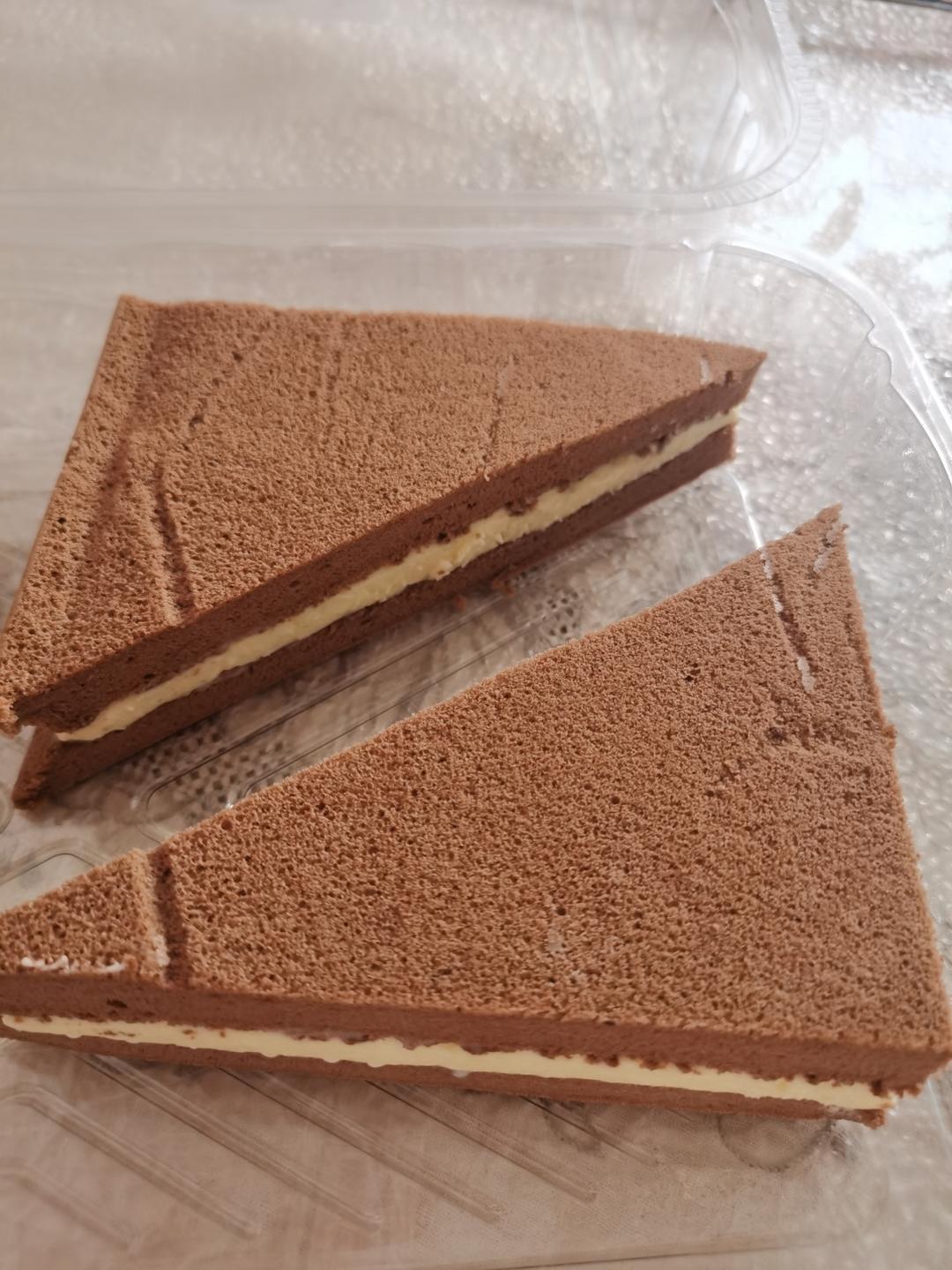 香甜软绵❗️好吃不腻❗️自制可可三明治蛋糕🍰