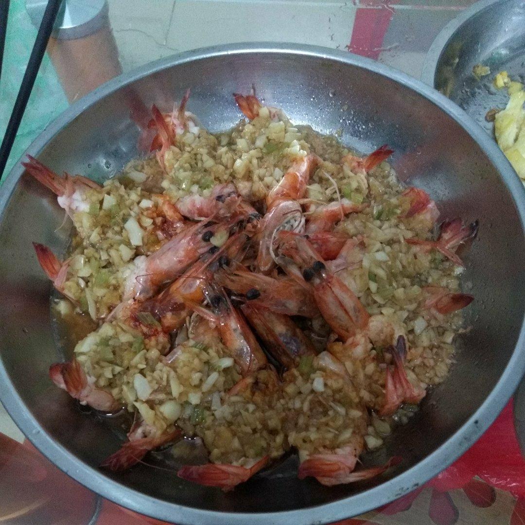 蒜蓉粉丝蒸虾