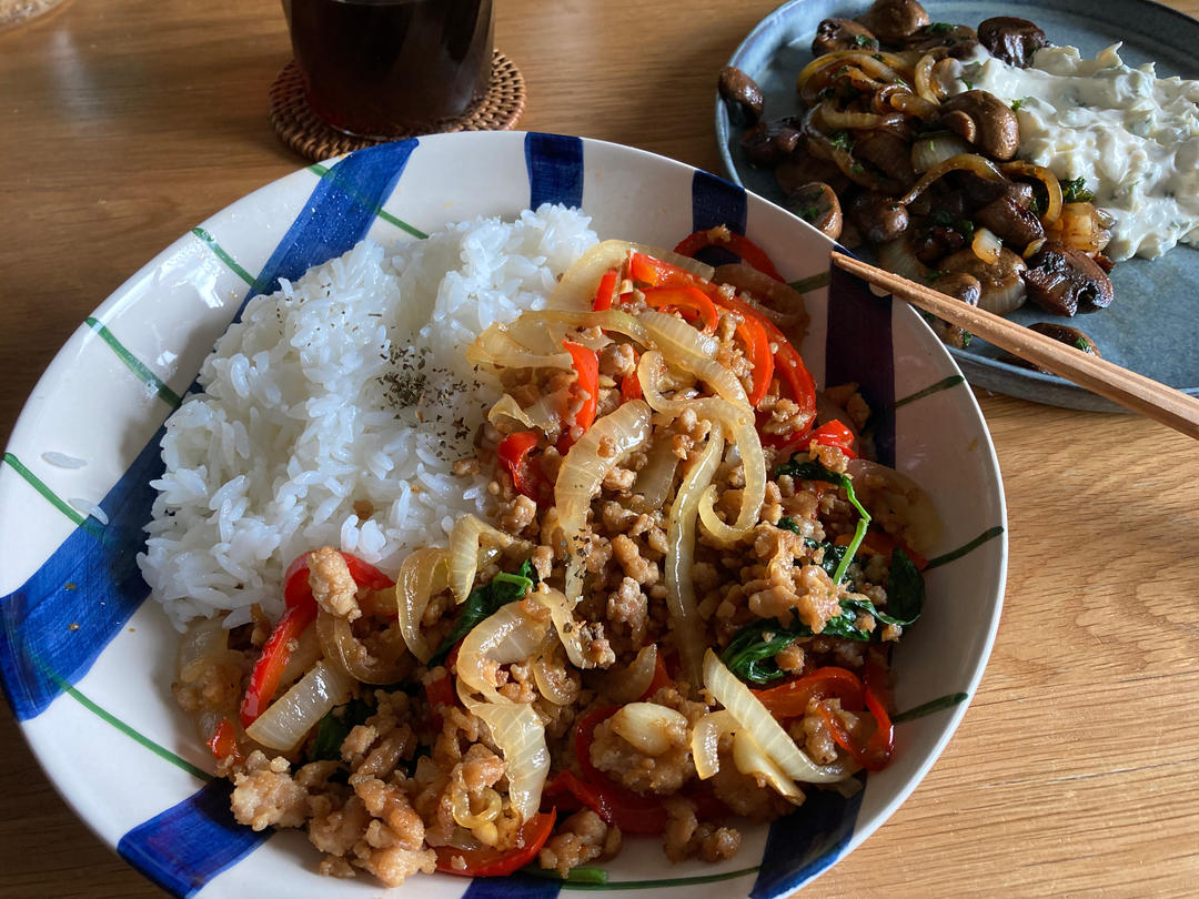 【健康三餐】彩椒鸡肉末