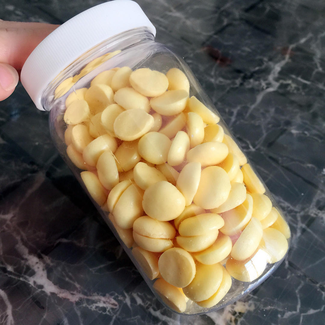 入口即化的无添加蛋黄溶豆