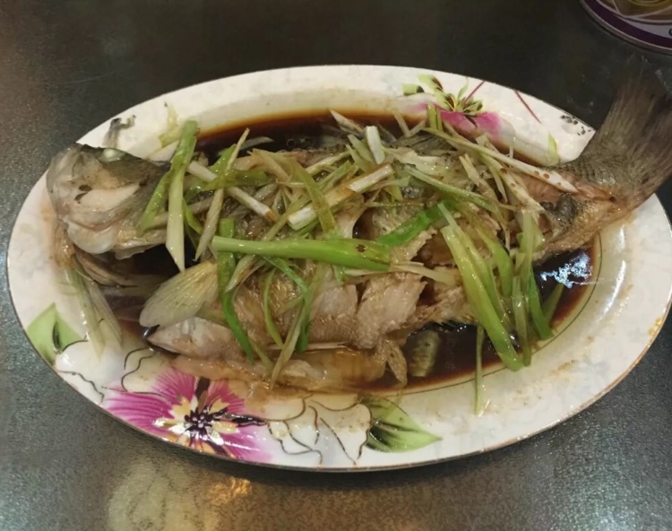 清蒸鲈鱼