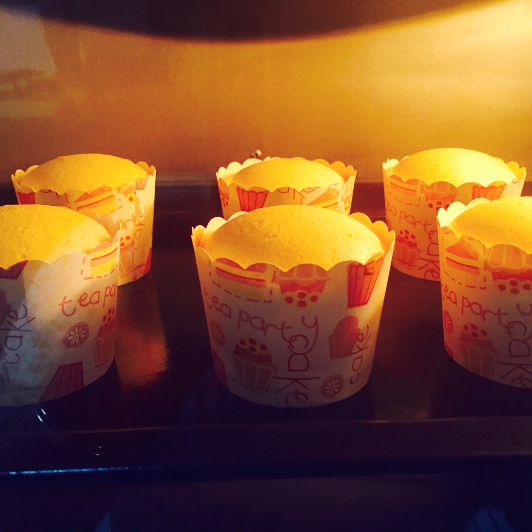 纸包蛋糕