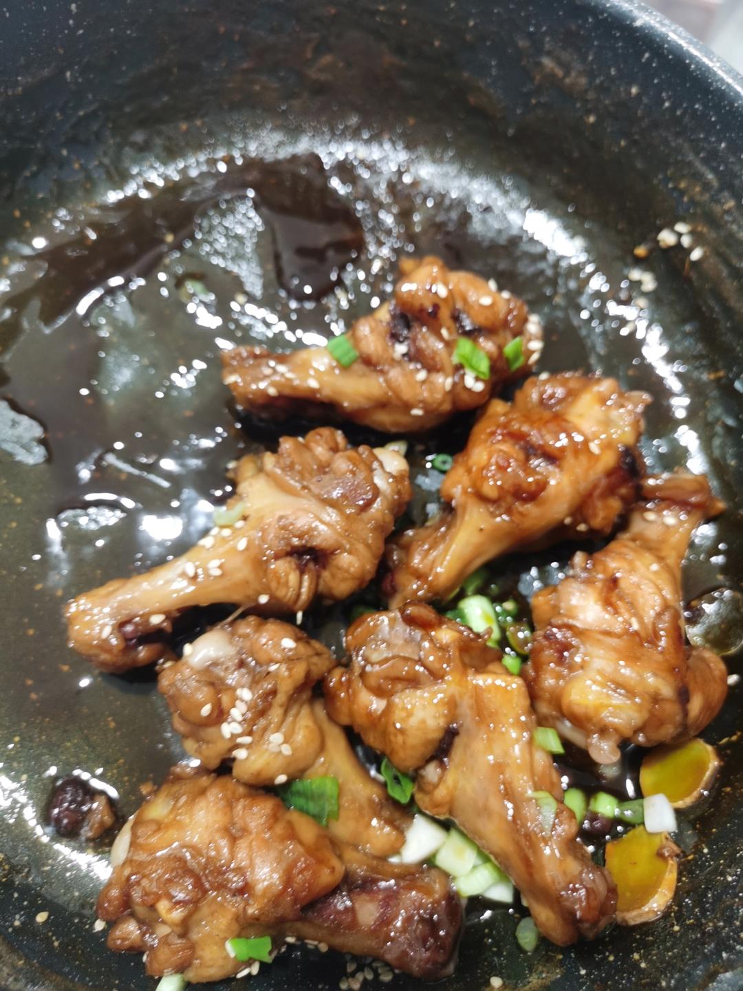 厨师长教你：“可乐鸡翅”的家常做法，味道鲜嫩可口，先收藏起来