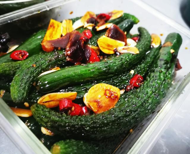 腌制香脆小黄瓜(自制小菜) 腌制香脆小黄瓜(自制小菜)